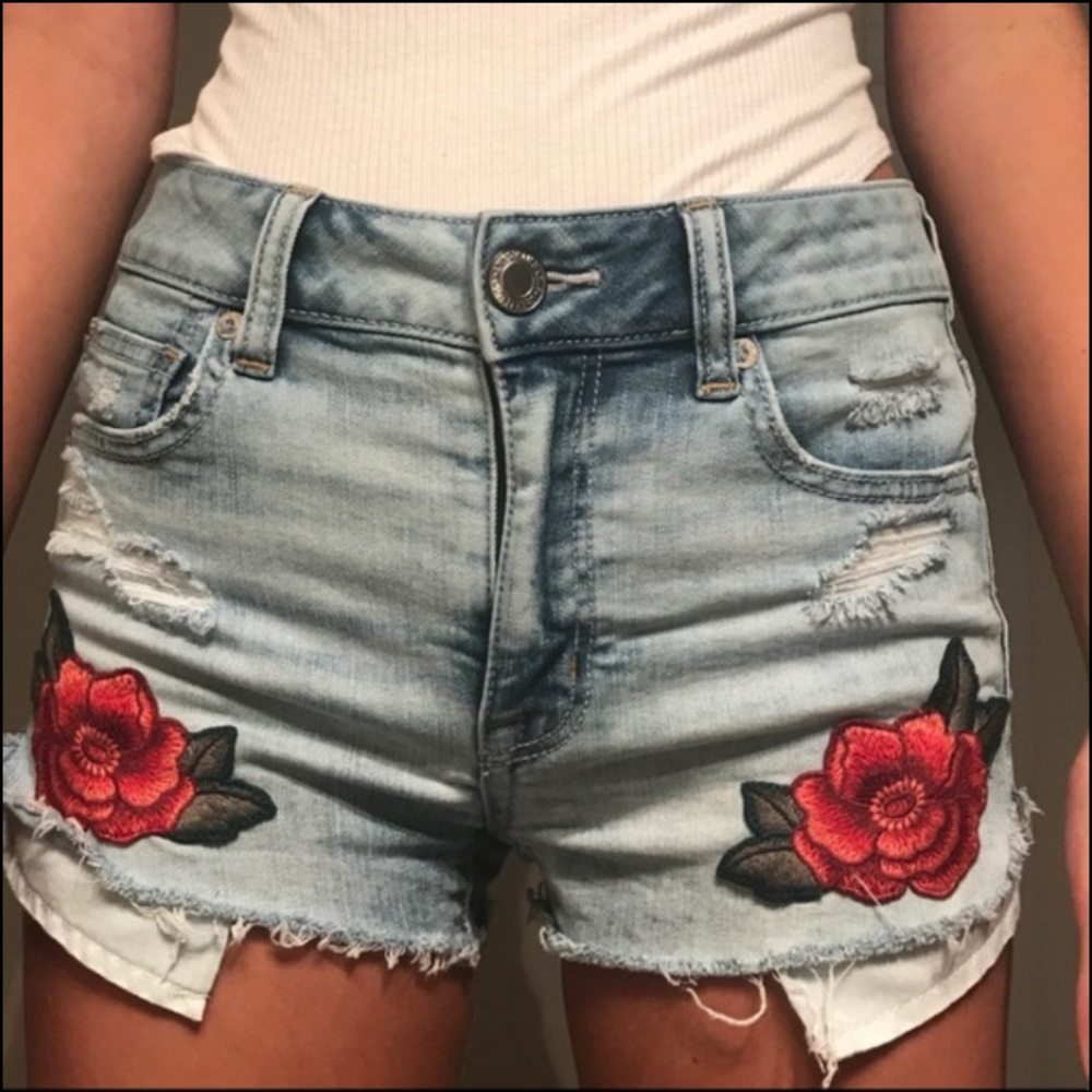 American Eagle Rose Patch Shorts - image 2